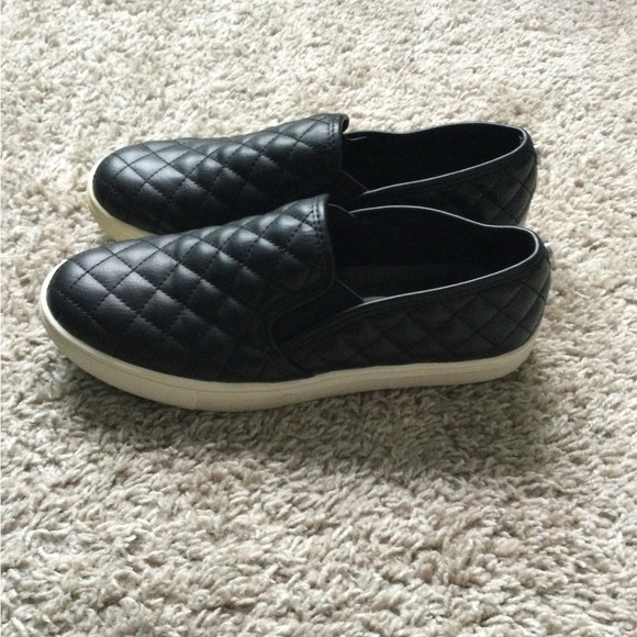 🔥🔥HOST PIC🔥🔥Steve Madden Quilted Loafers - Picture 6 of 11